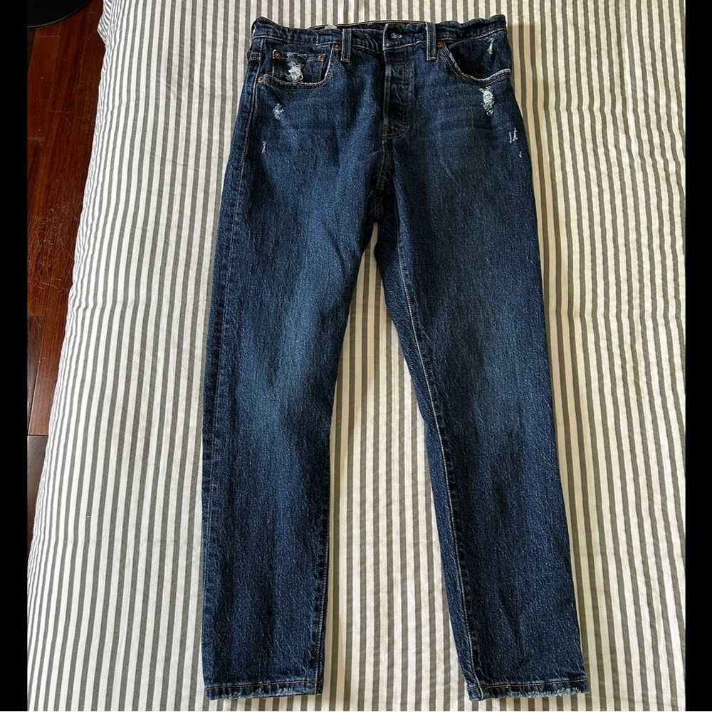 Levi Women’s Straight Leg